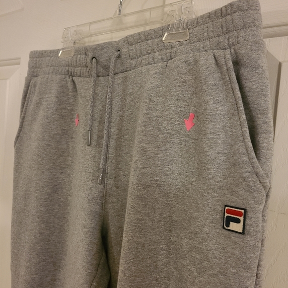 Fila Women's Sweatpants Size Large(short) - Picture 6 of 9